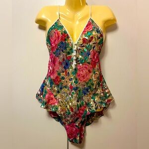 Vintage Victoria’s Secret Ruffled Lingerie 🌹